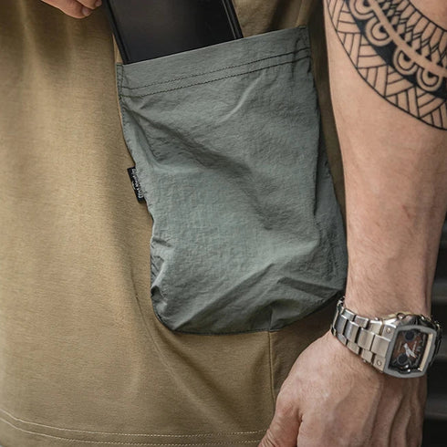 Outdoor Camp Print T-Shirt – Men’s Summer Tee with Waterproof Pocket